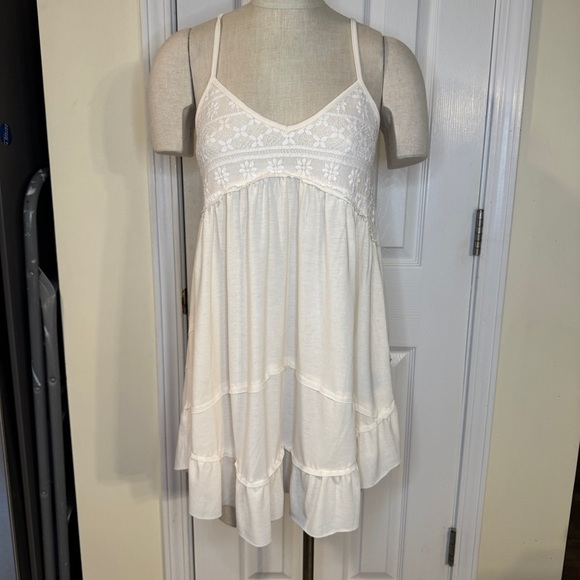 POL Dresses & Skirts - POL Ivory Babydoll Lace Boho Tank Top Dress Small SMT2667 – NWOT